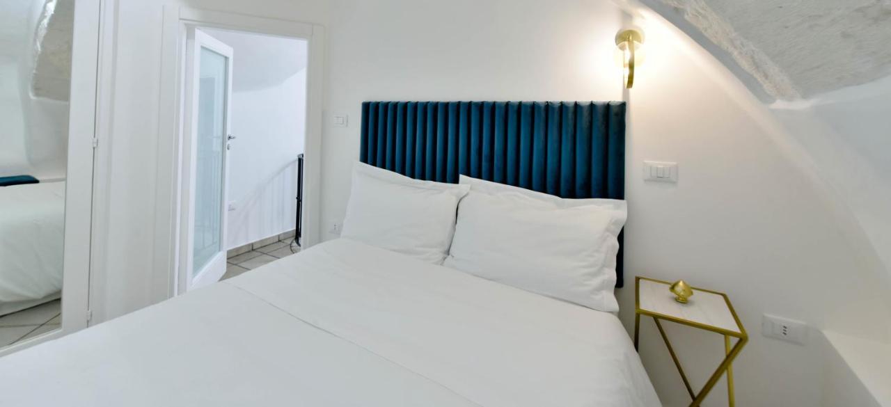 Grotta Antigone - 3min Dal Centro Storico Appartement Ostuni