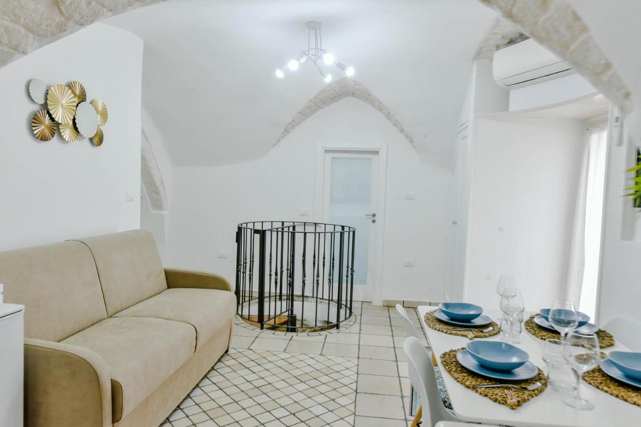 Grotta Antigone - 3min Dal Centro Storico Appartement Ostuni